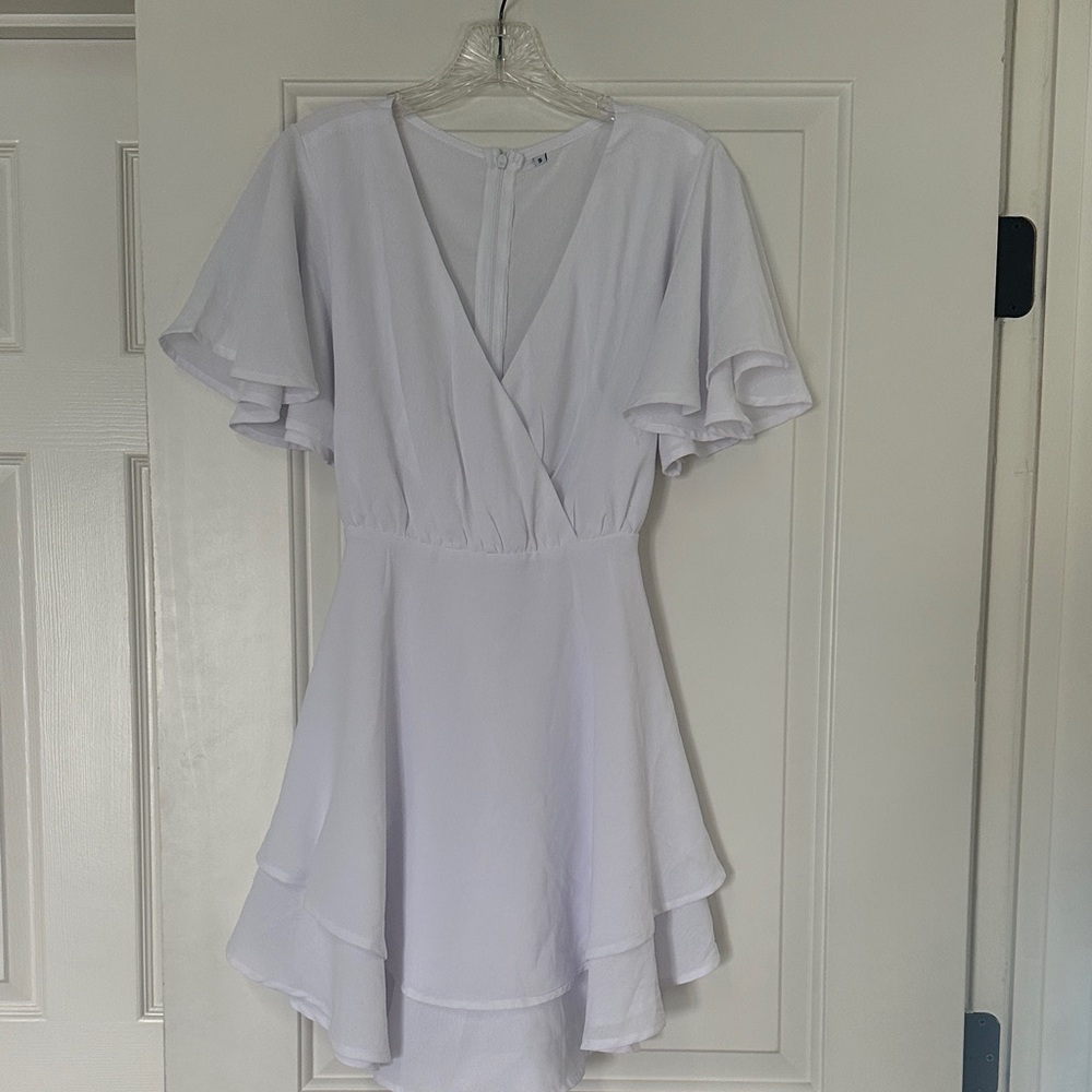 Women’s White Flutter-Sleeve Wrap Dress - Elegant Summer Style
